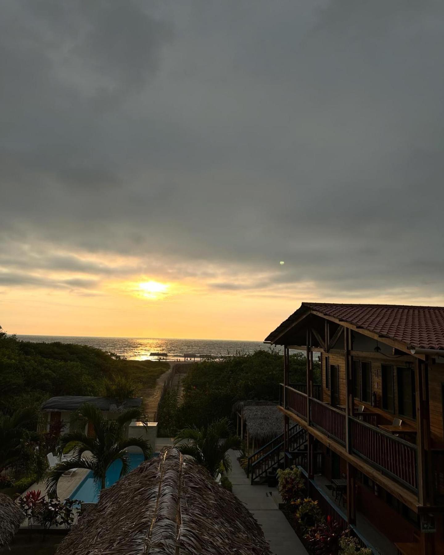 Canoa South Beach Екстериор снимка